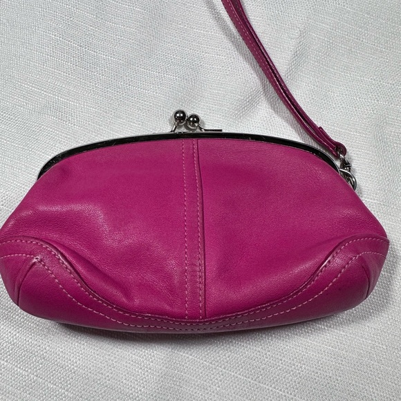 Coach hot pink kiss lock wristlet with strap. Silver hardware. - Picture 6 of 8